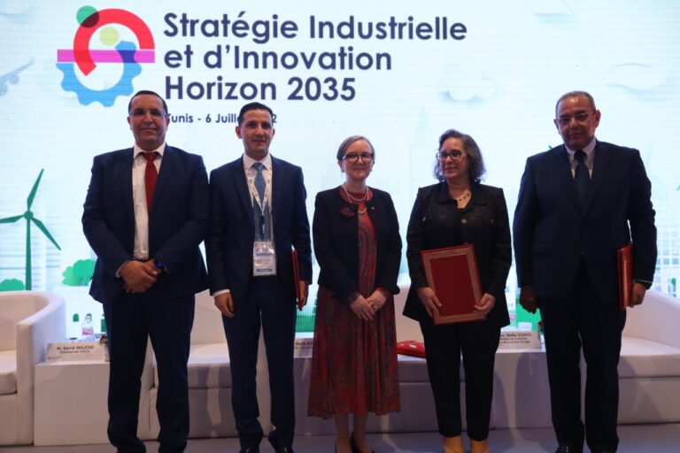 Signature du Pacte pour la Compétitivité de l’industrie automobile en Tunisie