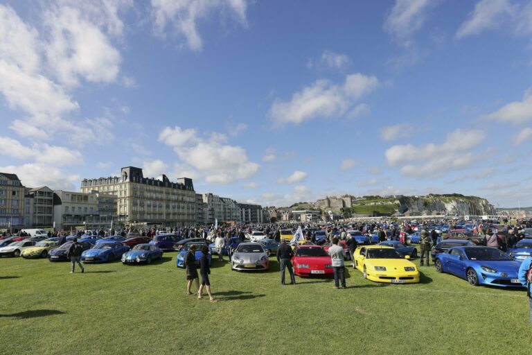 ALPINE célèbre les 50 ans de sa victoire en rallye à Dieppe