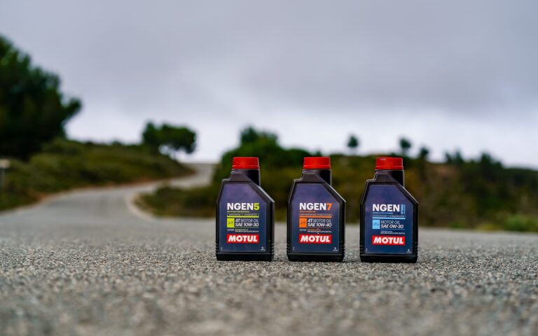 MOTUL lance la gamme NGEN 5 et NGEN 7 pour les motards et les possesseurs de véhicules hybrides