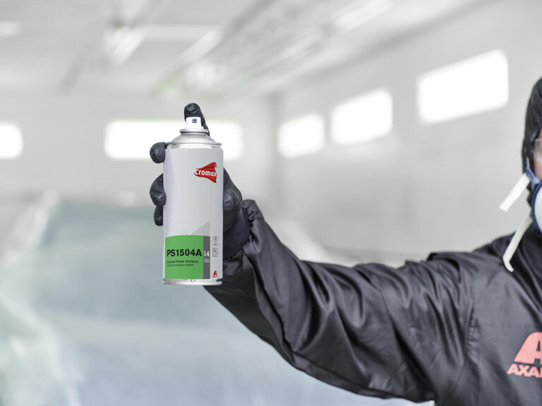 Cromax lance sa nouvelle impression-apprêt aérosol PS1504A Quickfill grise