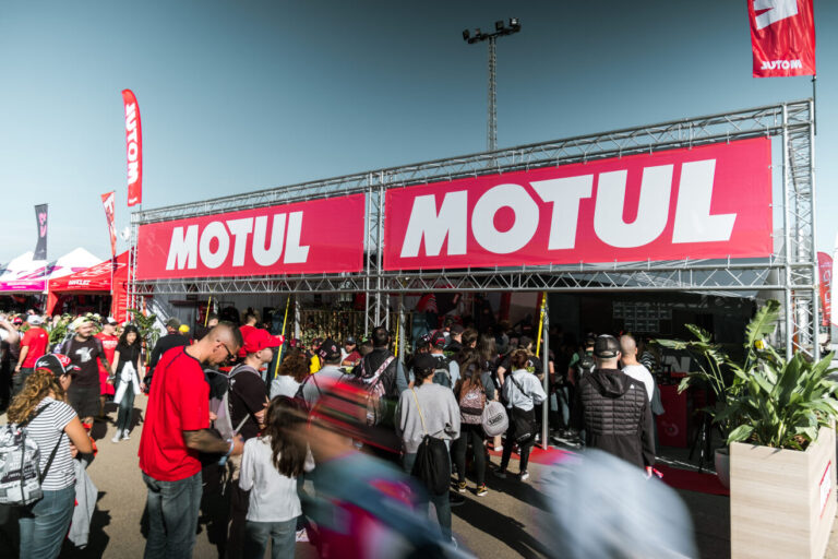 Motul renouvelle sa gamme d’huiles moteur deux-roues 
