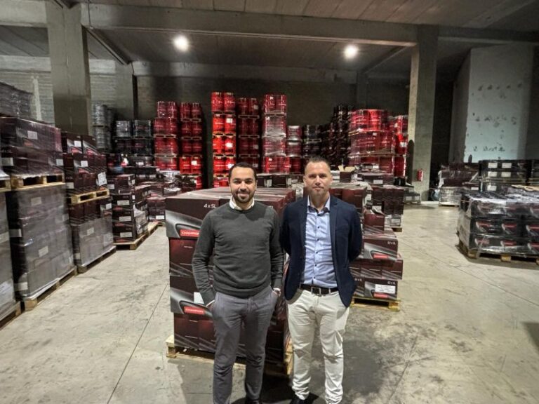 CHAMPION LUBRICANTS et PNEURAMA
