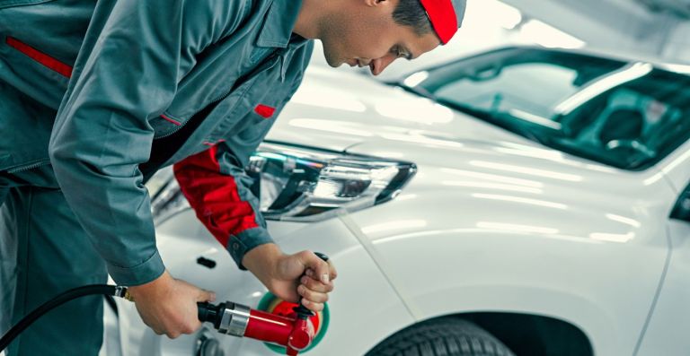 La carrosserie cultive ses paradoxes