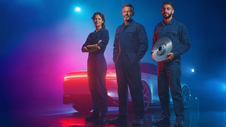 Avant de prendre la route, ATE (AUMOVIO) conseille de vérifier son système de freinage